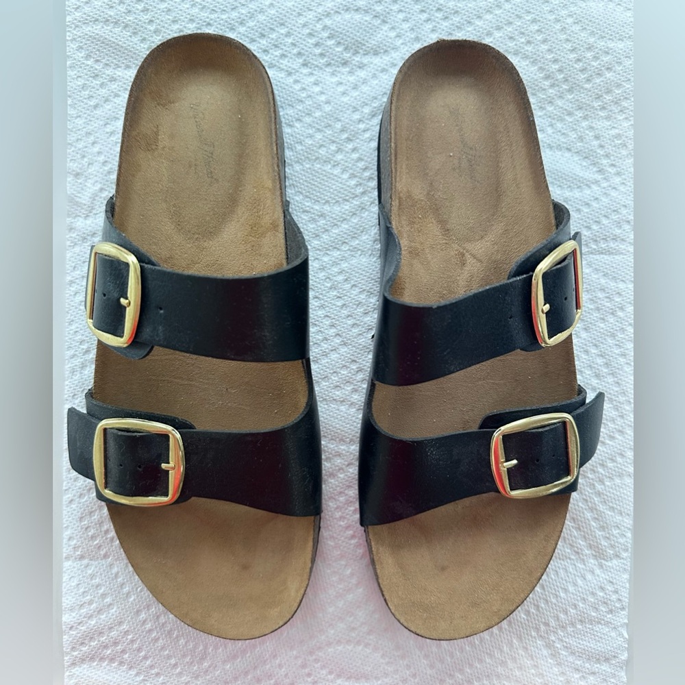Women’s Target Universal Threads Black Double Gold Buckle Sandals Size 8.5